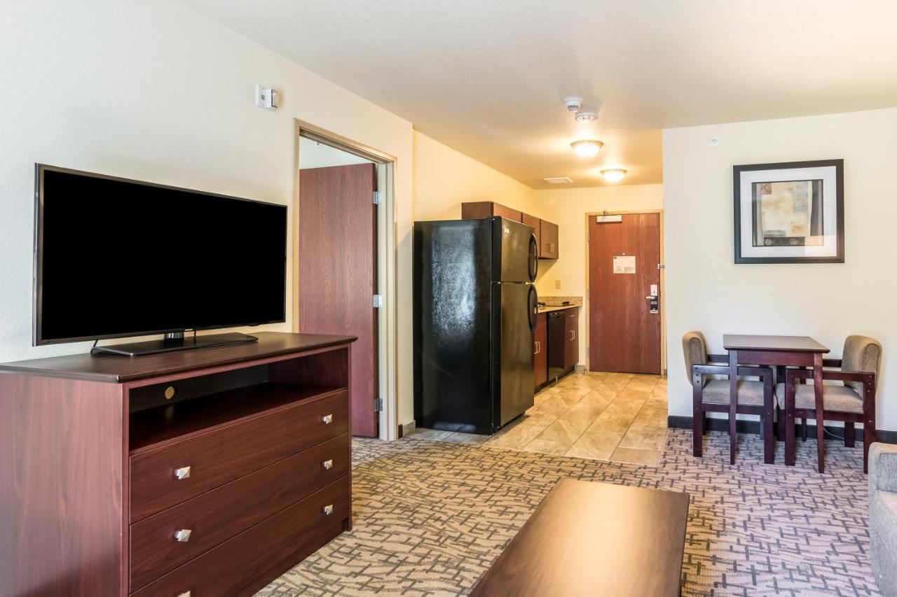 Cobblestone Hotel & Suites - Greenville Ngoại thất bức ảnh